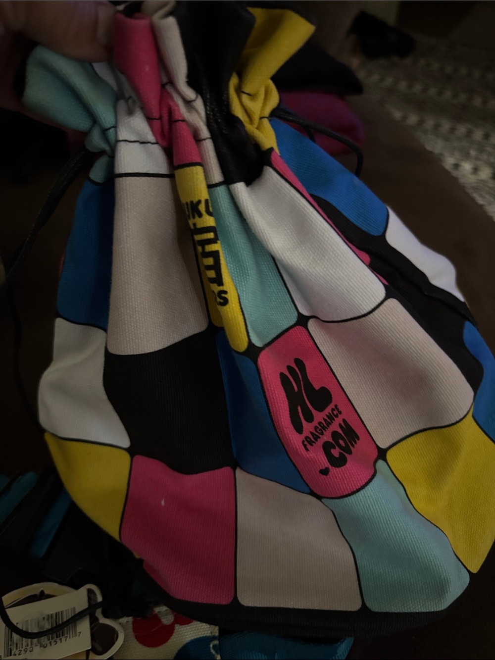 AL Fragrance Colorblock Drawstring Pouch - Multicolor - Picture 3 of 8